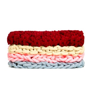 60 x 60cm Warm Winter Luxury Handmade Crocheted Bed Knitted Sofa Cover Blankets - Wine Red